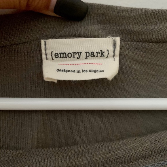 Tobi Plunging Neckline Top - Picture 3 of 3